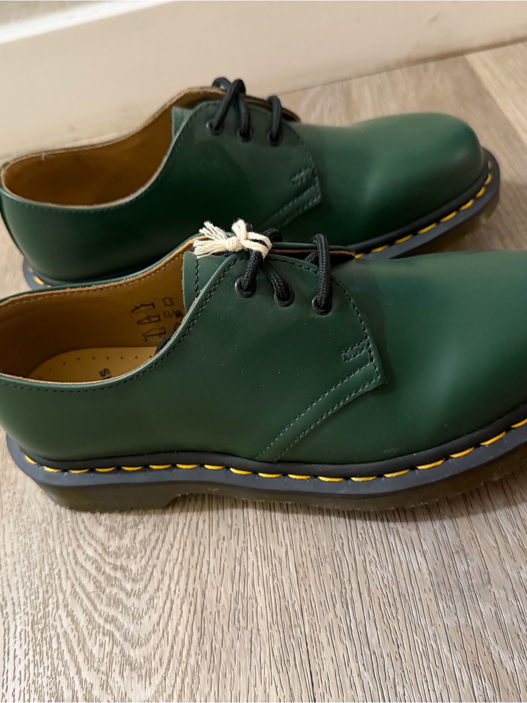1461 Shoes Dr Martens